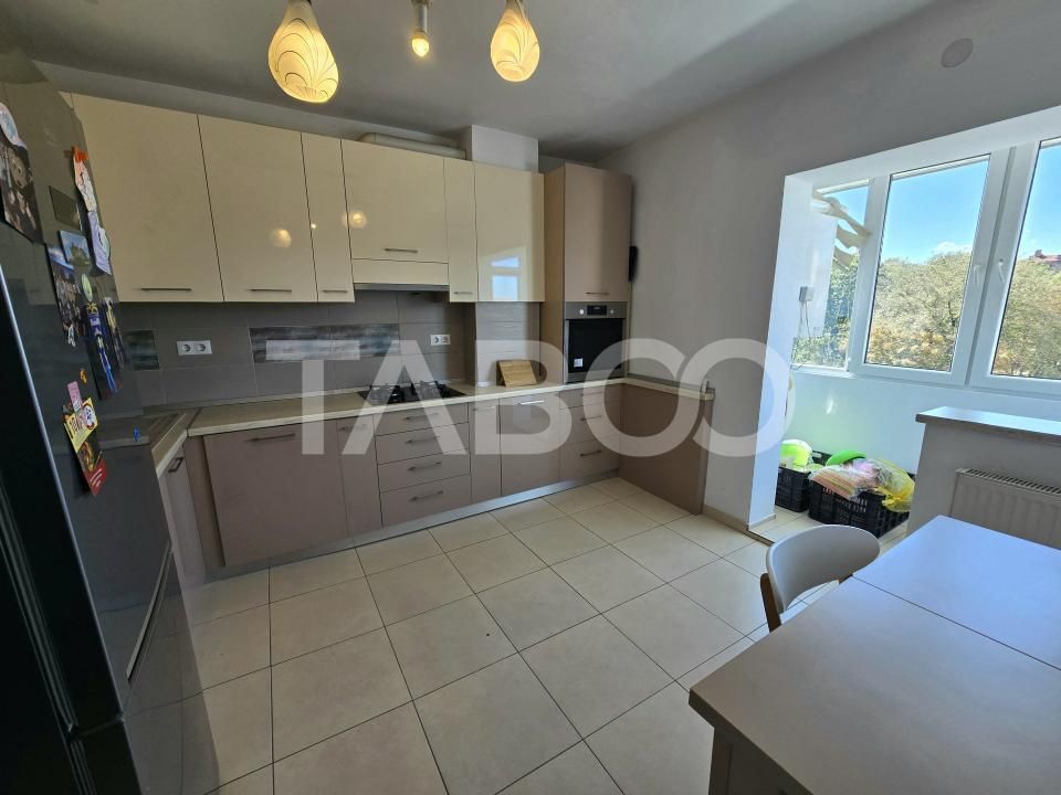 Apartament 3 camere 2 bai 3 balcoane pet frendly Constitutiei Sibiu – fotografia 16 din 20