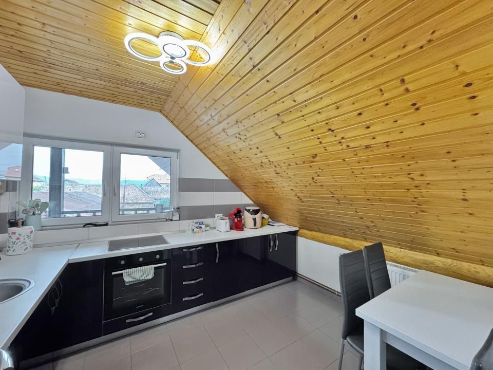 Casă 7 camere, P+M, renovată,  – Cartierul Tineretului – fotografia 16 din 21