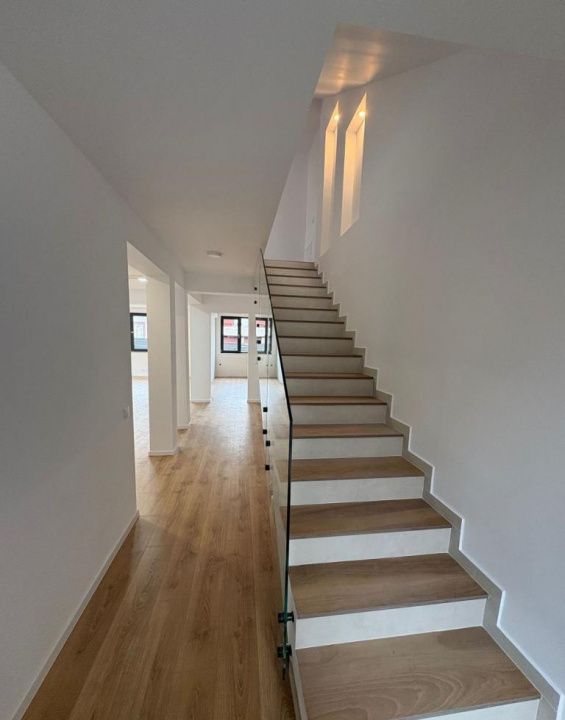 Vilă modernă, 6 camere, Iulius Mall, Gheorgheni – fotografia 6 din 8