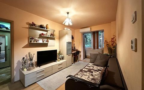 Apartament 3 camere, etaj 3, 50 mp - zona Calea Sagului