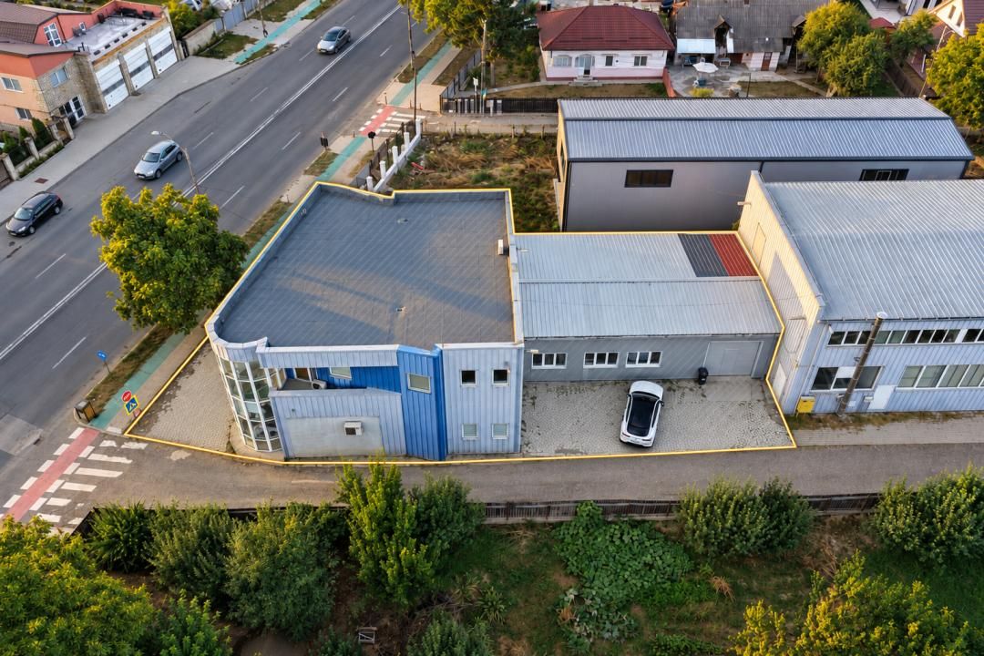 Showroom și birouri pe Calea Romanului – 550 mp, proprietate închiriată – fotografia 1 din 16