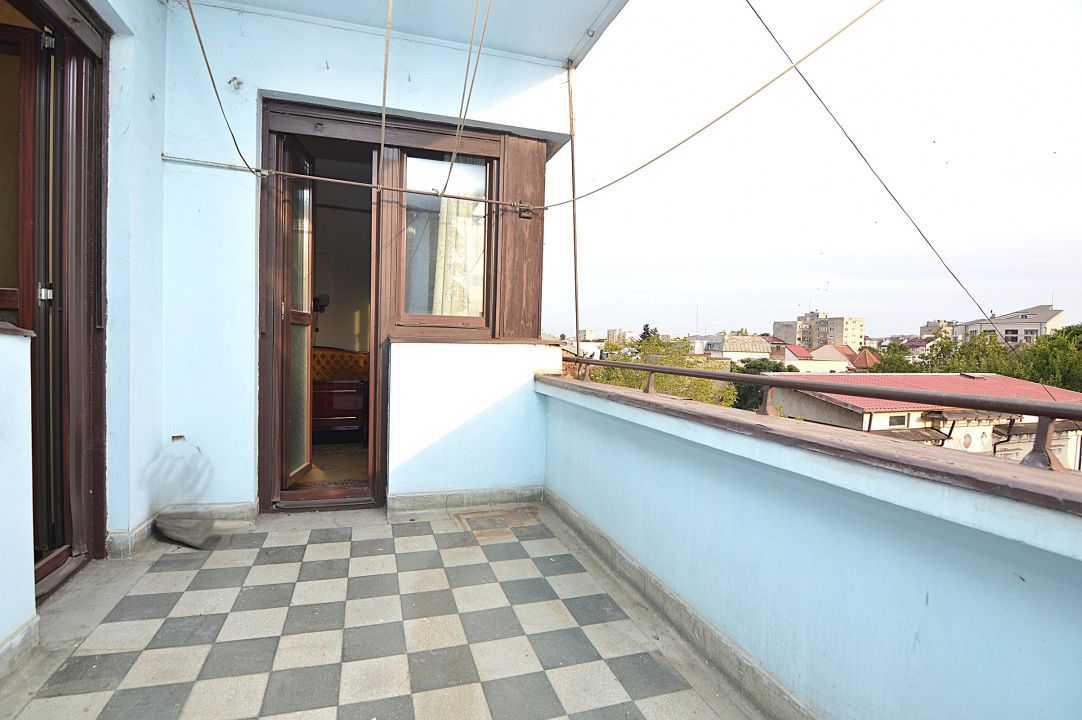 VANZARE APARTAMENT 4 CAMERE CALEA CALARASILOR – SFANTUL STEFAN – fotografia 8 din 30