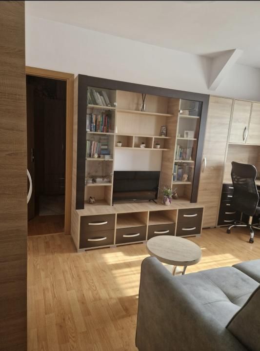 Apartament cu 2 camere, 33 mp utili - Piata Doina – fotografia 1 din 9