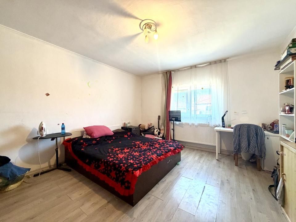 Casa individuala, 6 camere, 190 mp utili, 650 mp teren - Sanandrei – fotografia 2 din 10