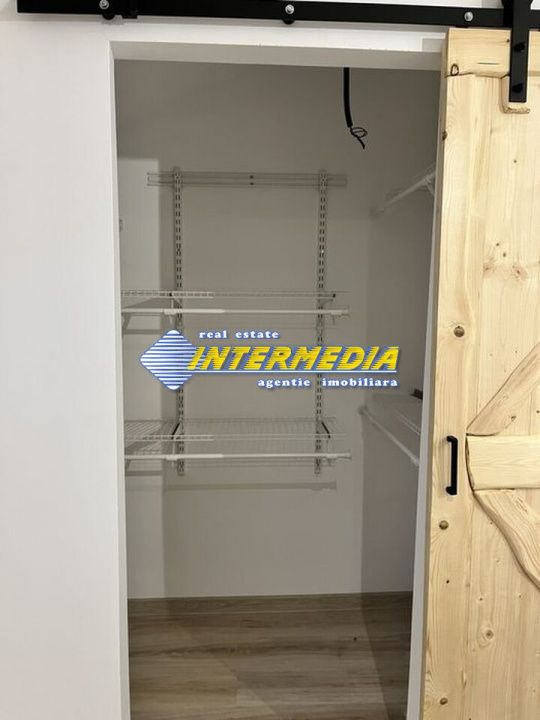 Apartament cu 3 camere Bloc NOU CENTRU Scara Interioara Mobilat Utilat Parcare – fotografia 5 din 14