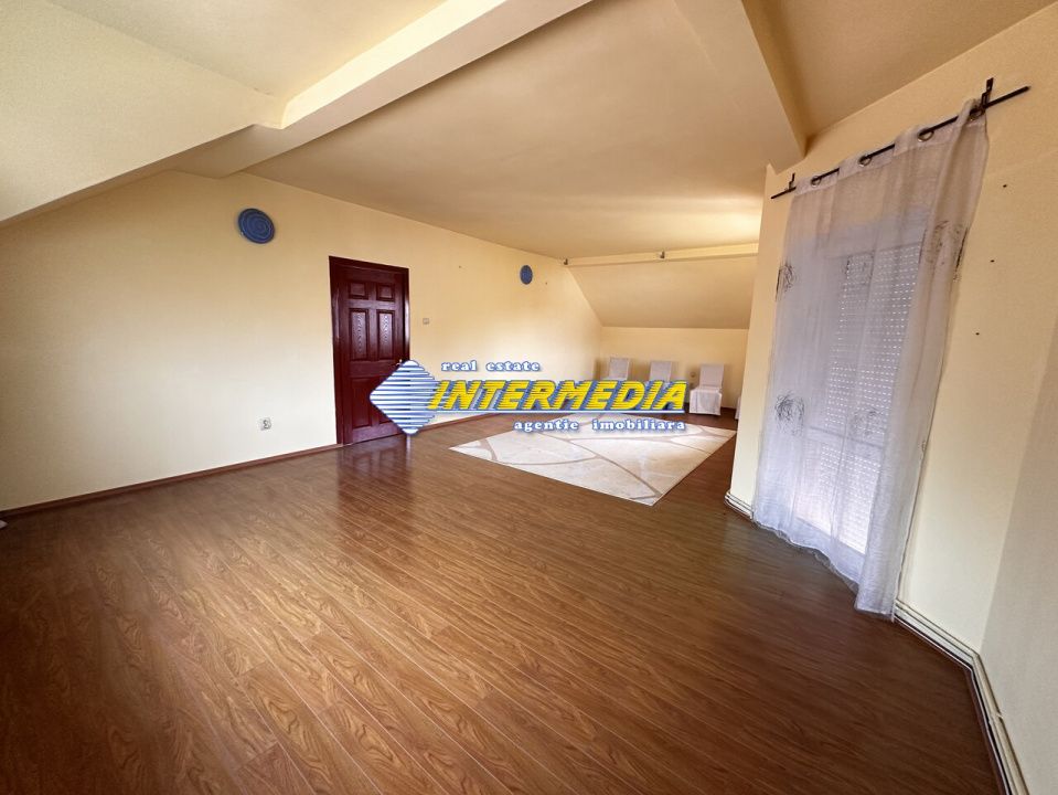 Vanzare Casa D+P+2E+Pod cu 10 camere, garaj si curte în zona Cetate, Alba Iulia – fotografia 44 din 52
