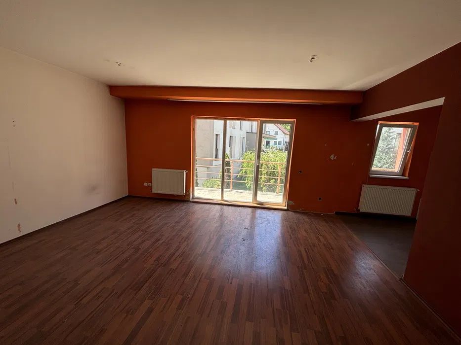 Apartament 3 camere, 2 băi, 72 mp + 8mp balcon, Mănăștur – fotografia 1 din 7