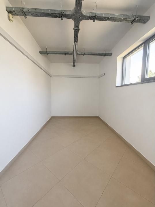 Spatiu comercial de inchiriat in Oradea,vad comercial , zona Episcopia – fotografia 5 din 6