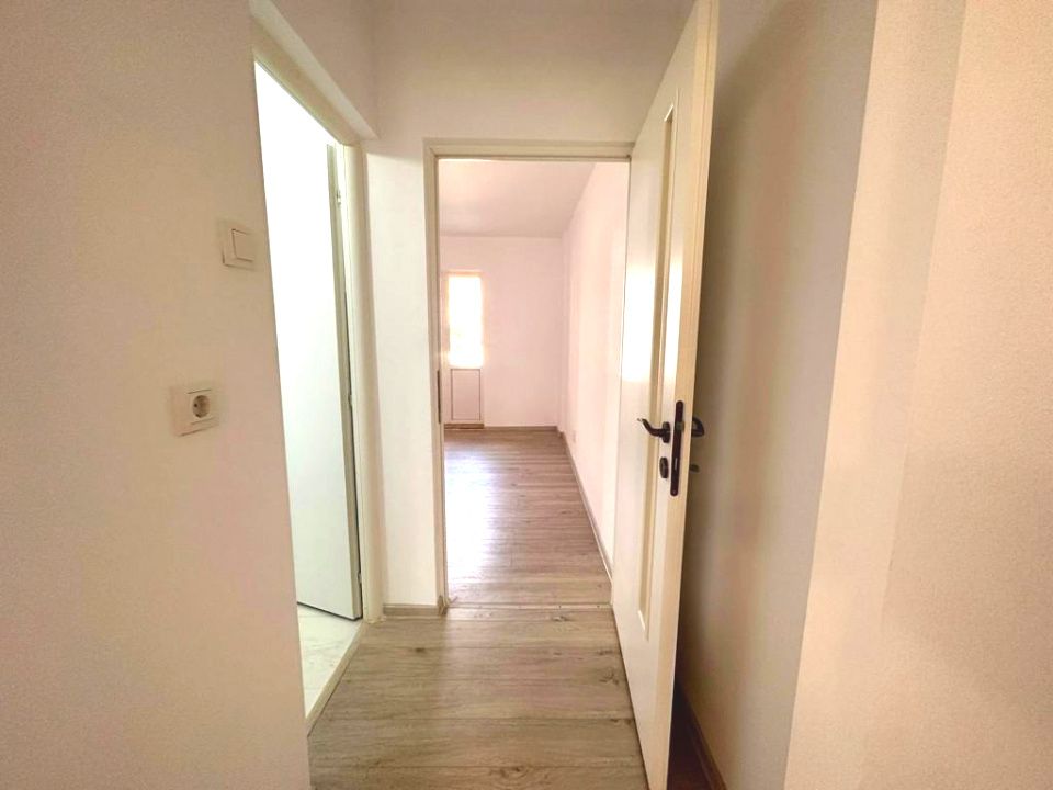Inchiriere Spatiu Comercial la Bulevard 34 mp. finisat si utilat complet – fotografia 4 din 14