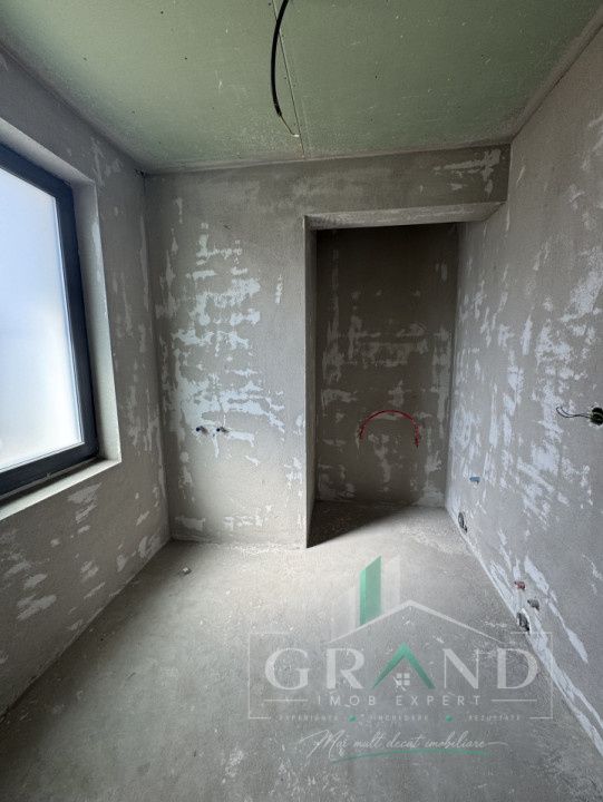 OPORTUNITATE! Casă individuală | 4 camere | 3 băi | Garaj | Teren 450 mp| Dezmir – fotografia 8 din 22