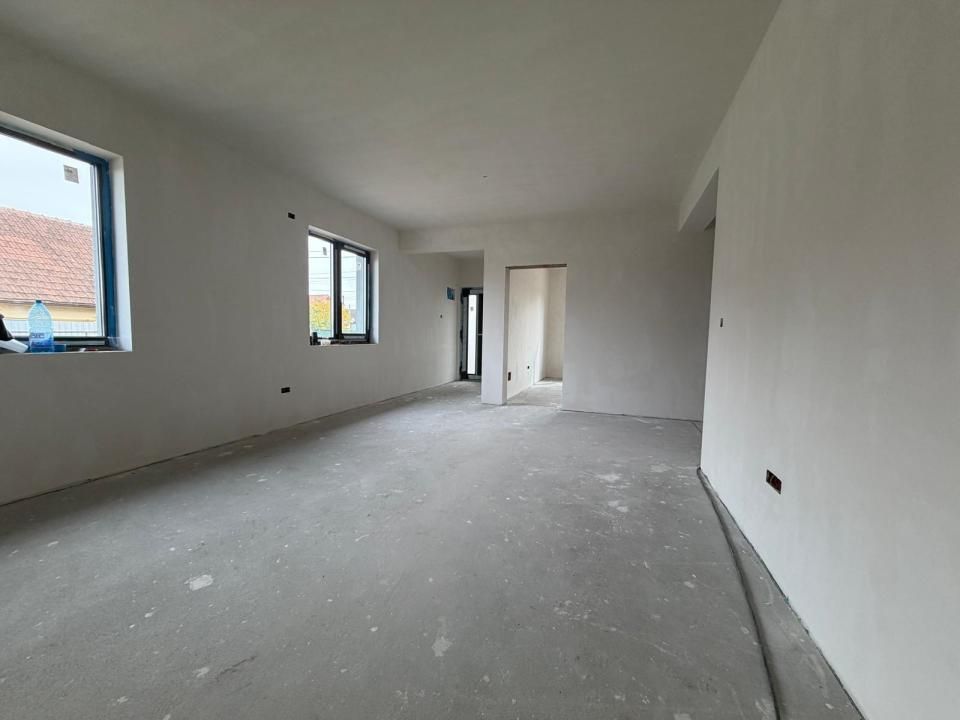 Casa Individuala | Parter | Toate utilitatile | Curte generoasa | Zona excelenta – fotografia 3 din 16