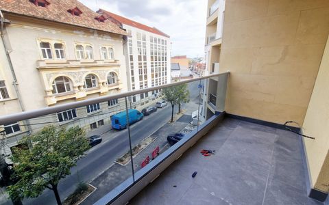 Apartament cu 3 camere, Semicentral