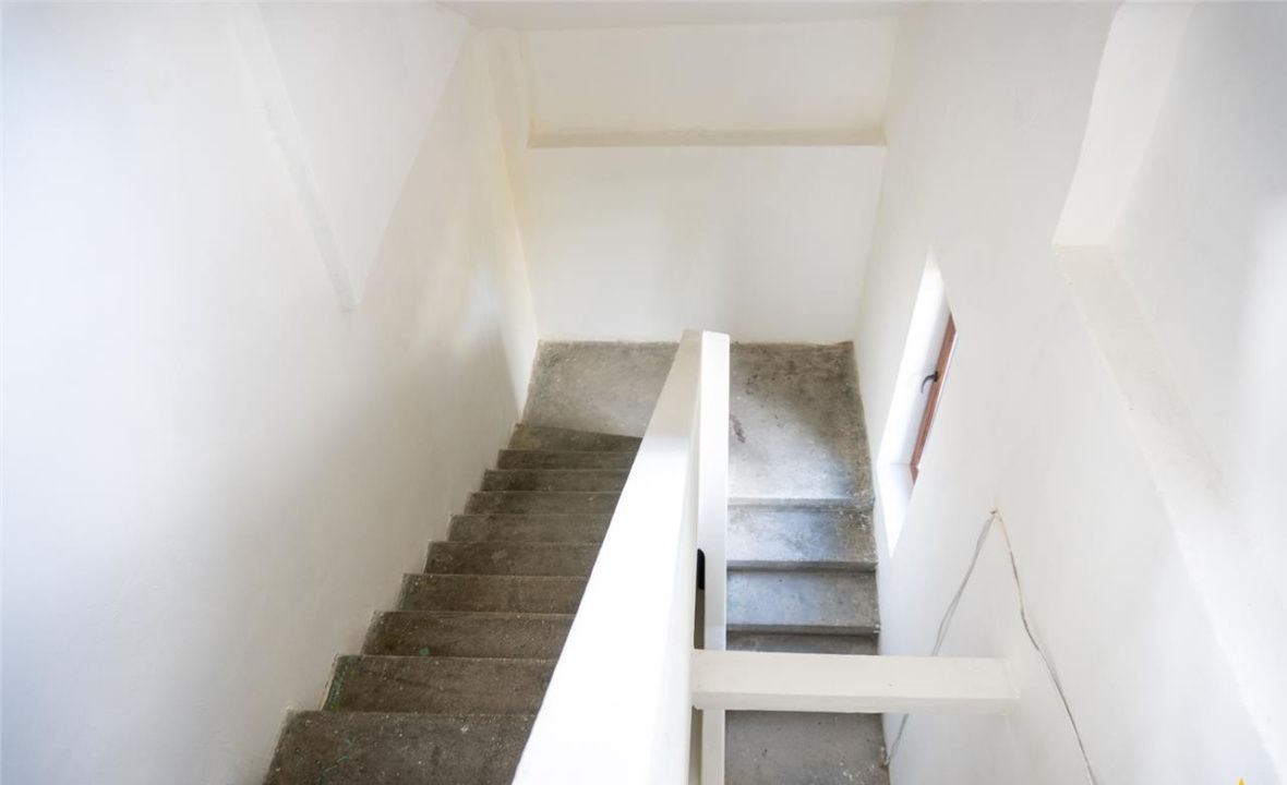 • Oportunitate Unică Predeal: Proprietate Mixtă (Comercial + Vilă) -Centru – fotografia 29 din 33