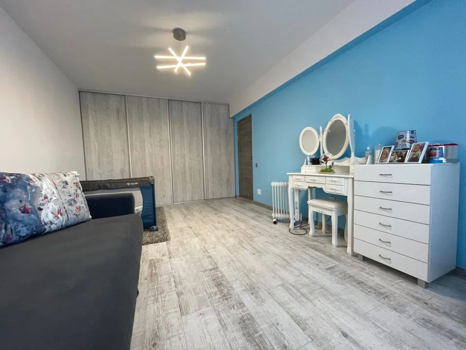 Apartament decomandat 2 camere etaj intermediar si parcare! – fotografia 4 din 13