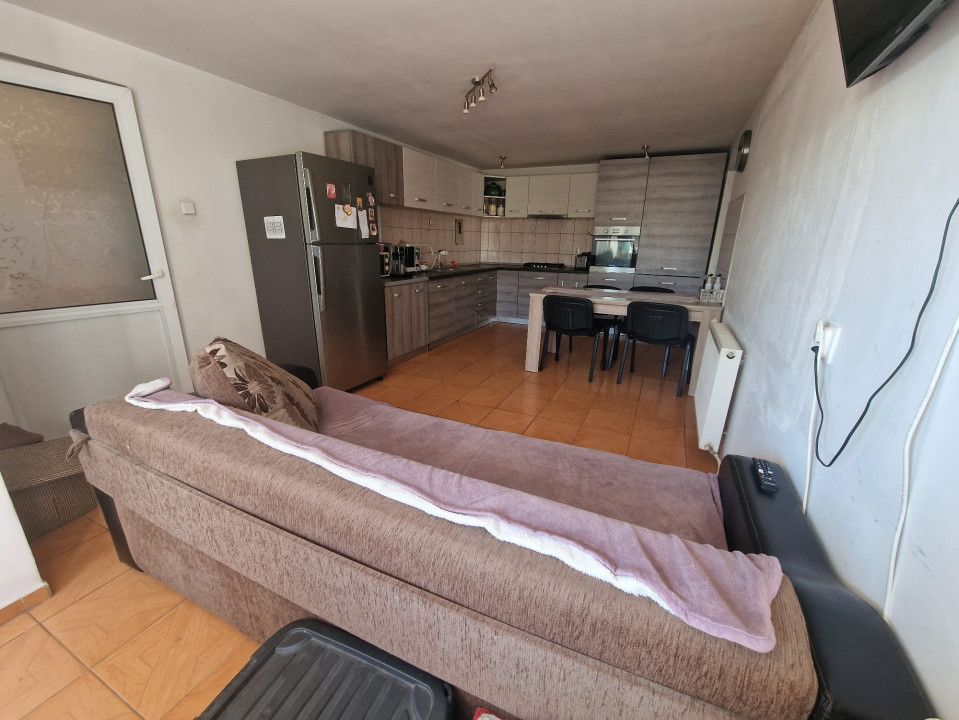 Casa P+1, 228mp utili , 426mp teren, cartier Lapus Arges – fotografia 12 din 17