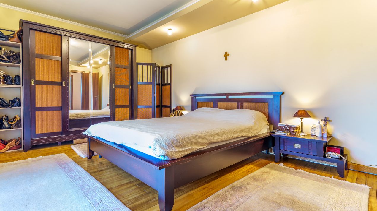Casă deosebită cu 6 camere de vânzare în zona Andrei Muresanu – fotografia 14 din 15