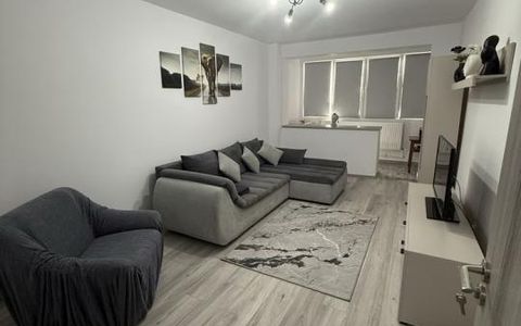 2 camere | Etaj intermediar | Renovat | Lift | Disponibil imediat |