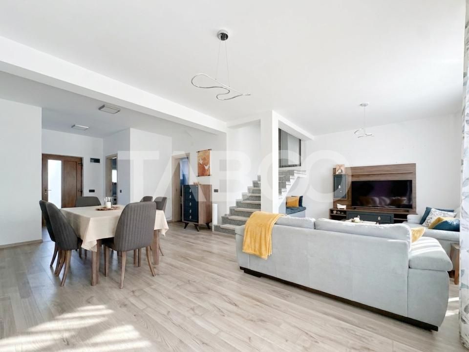 Duplex de vanzare in cartierul Borhanci teren de 300 mp – fotografia 2 din 12