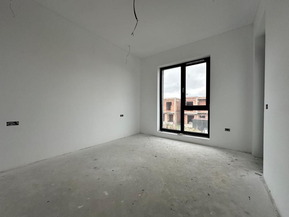 Duplex | Parter + Etaj | Toate utilitatile | Curte generoasa | – fotografia 9 din 16