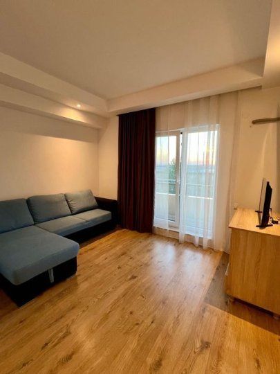 2 Camere de inchiriat | Cosmopolis | Parcare | Centrala Proprie | – fotografia 1 din 8