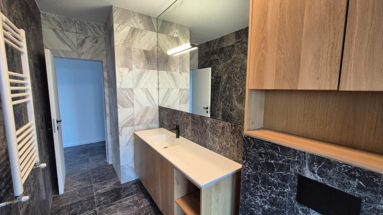 Apartament 3 camere de vânzare cu loc de parcare inclus – fotografia 8 din 11