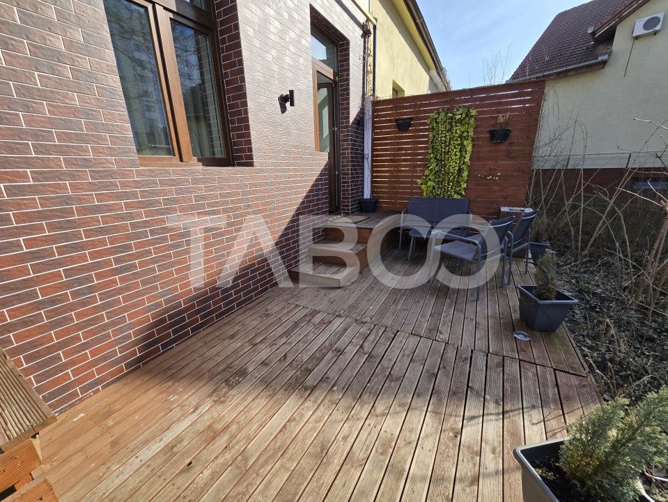 Apartament functional in regim hotelier 4 camere terasa parcare Sibiu – fotografia 2 din 19