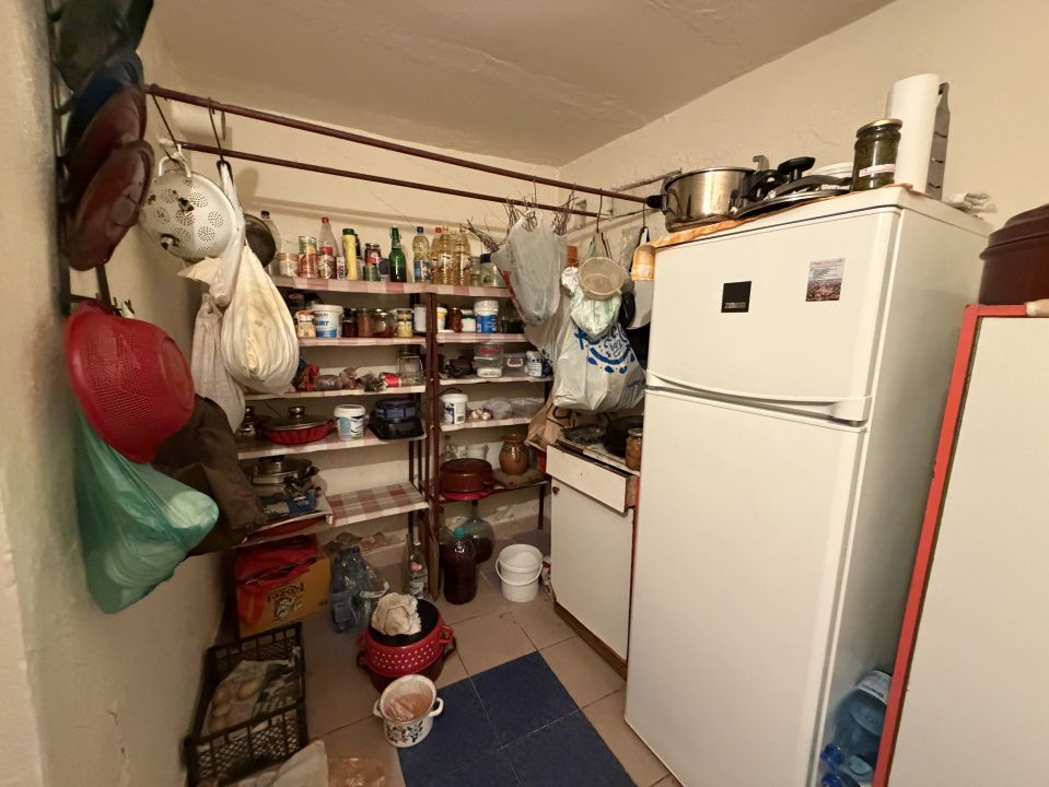 Sebeș Centru – Casă cu suflet 7 Camere 700 mp Teren 2 Garaje Curte Gradină – fotografia 34 din 37