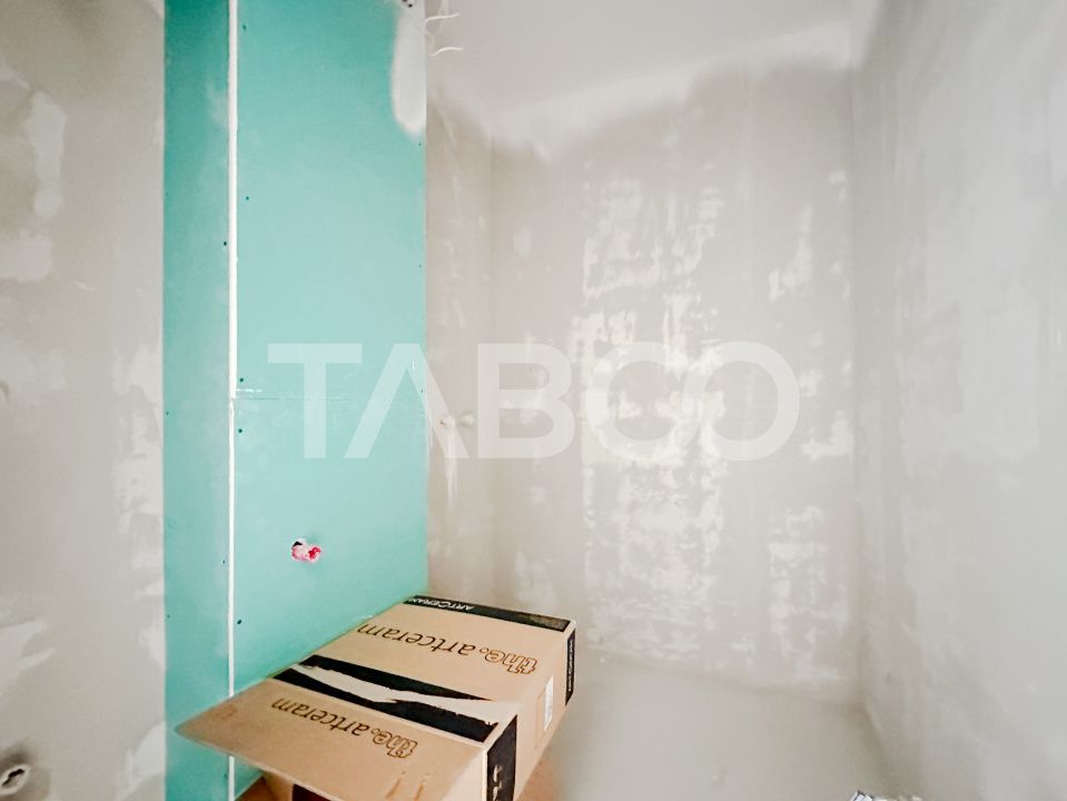 Apartament cu 3 camere semifinisat bloc nou de vanzare in Centru – fotografia 5 din 7