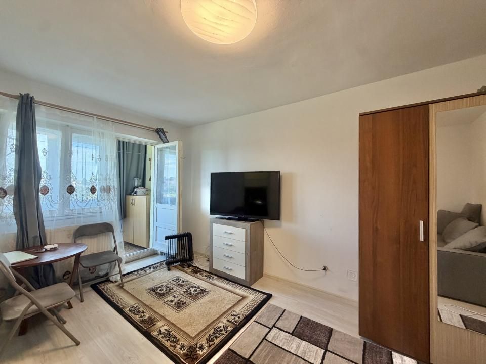 Apartament 1 camera, decomandat in Complex-Studentesc – fotografia 1 din 12