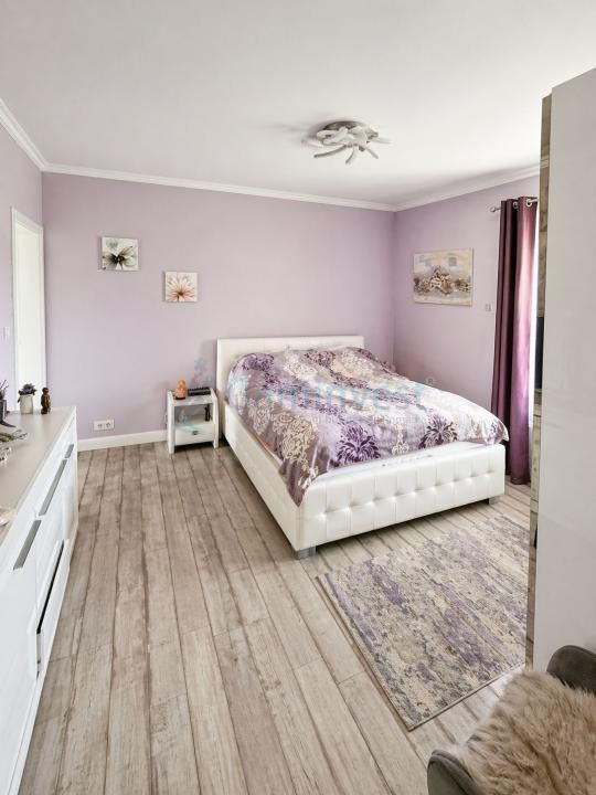 Casă familială de vânzare – zona Dealuri, Oradea, Bihor – fotografia 1 din 8