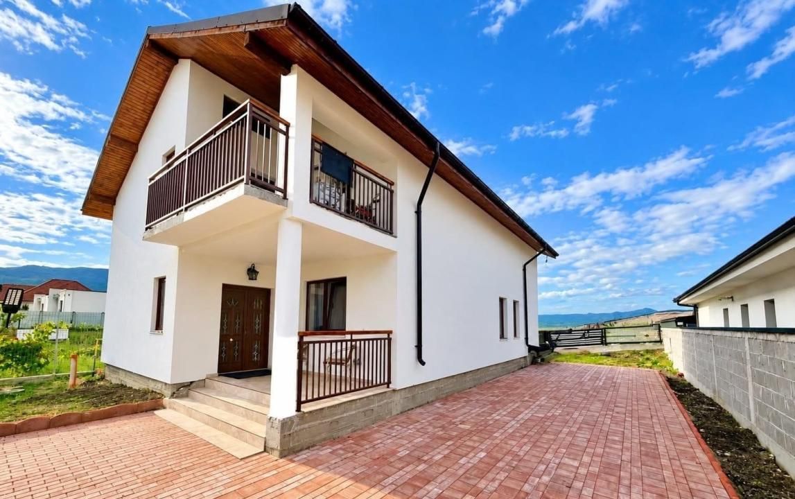 CASĂ NOUĂ | 5 CAMERE | 189 MP UTILI | TEREN 448 MP | ZONĂ FOARTE BUNĂ – fotografia 1 din 5