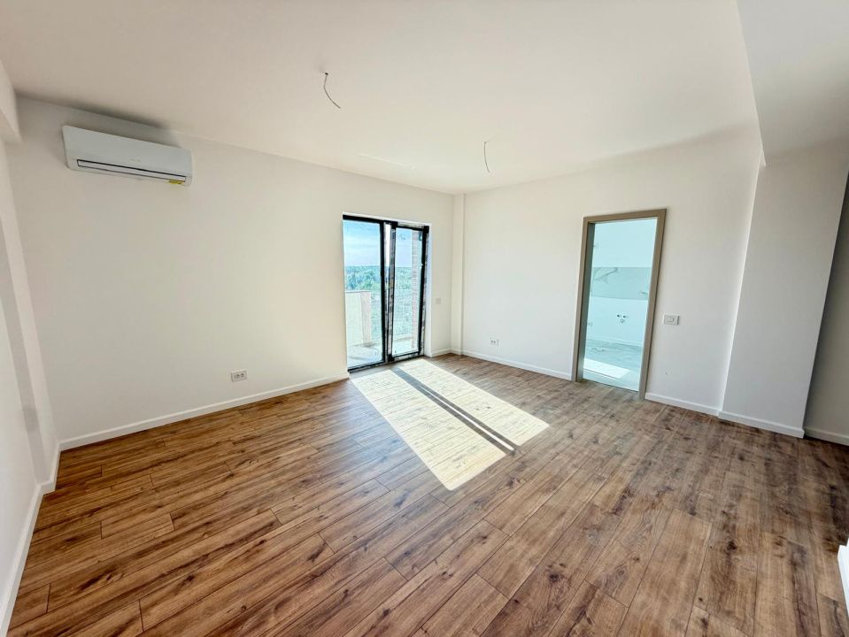 Apartament 3 camere, decomandat, 93.7 mp, cartier 1 Mai – fotografia 4 din 13