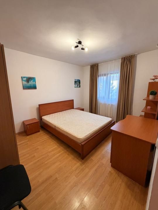 Casa cu 4 camere de inchiriat, Universitatii, cartier Europa, Oradea – fotografia 7 din 11