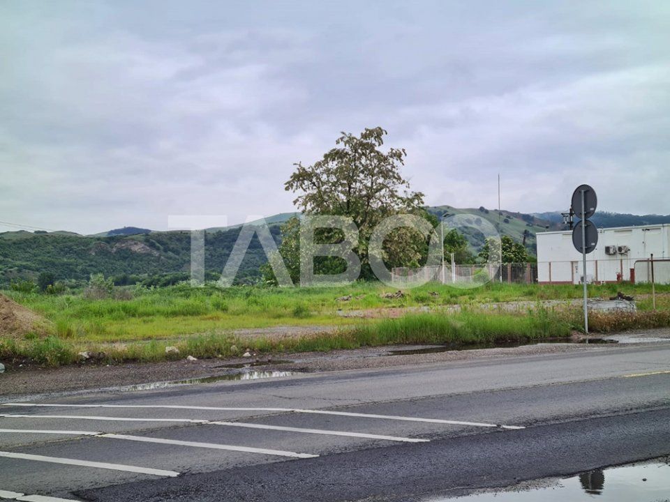 Teren intravilan 4100 mp de vanzare in Lancram – fotografia 2 din 4