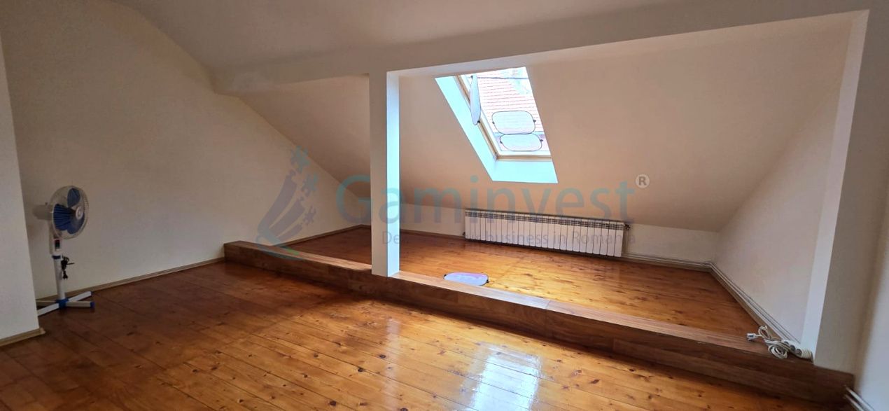 Casa cu dublu front stradal,zona Ecaterina Teodoroiu,Oradea – fotografia 17 din 19