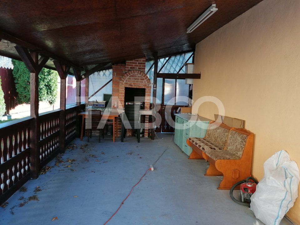 Casa individuala 6 camere de vanzare 250 mpu 361 mp teren zona Lupeni – fotografia 12 din 13