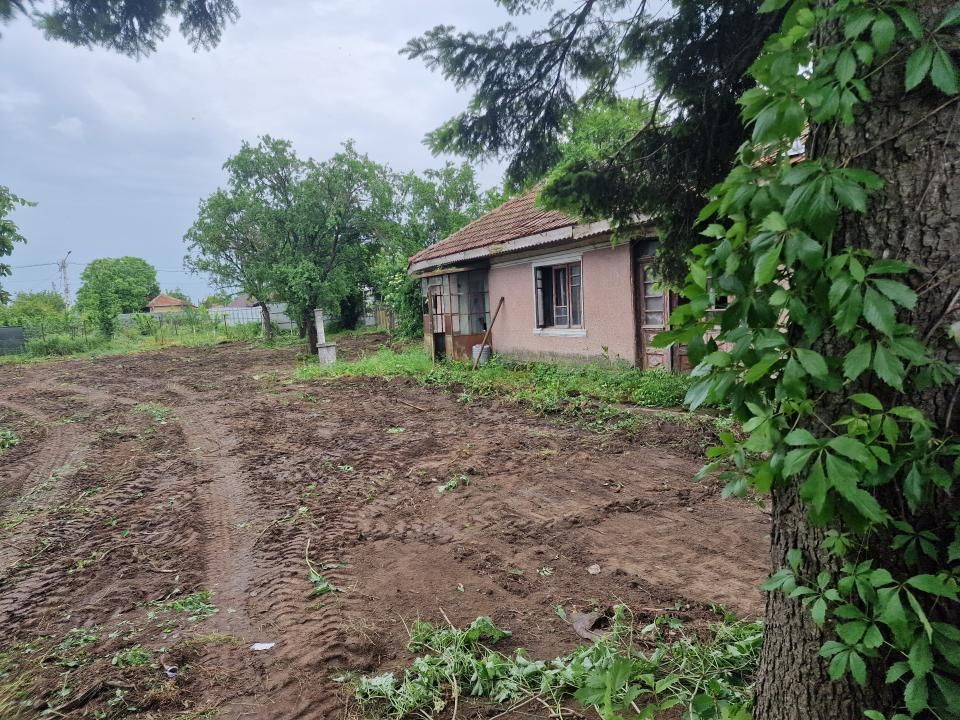 TEREN 828 MP + CASA 63 mp demolabila, Fundeni - Frunzaresti, Toate utilitatile – fotografia 2 din 4