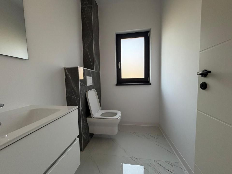 Duplex despartit | 5 camere | Garaj | Finisaje premium | 3 bai | Asfalt – fotografia 18 din 21
