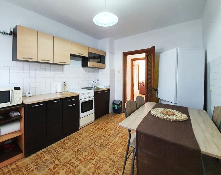 Apartament 3 camere de închiriat în zona Tomis II – mobilat și utilat complet – fotografia 4 din 9