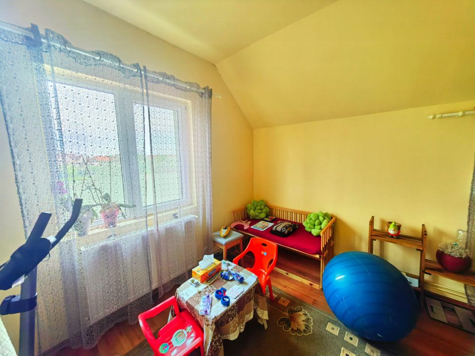 Casa Inedita , 300 mp utili, P+M,  5 bai, 6 dormitoare , 1975 mp teren,  Sacalaz – fotografia 51 din 91