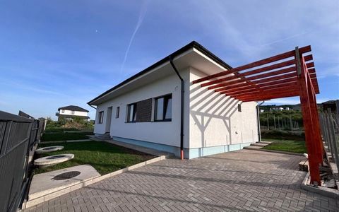 Casă pe un singur nivel + pod amenajabil, 170 mp utili, Chinteni