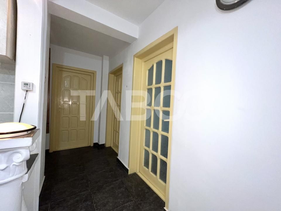 Apartament cu 3 camere in Gheorgheni zona Piata Mercur balcon si beci – fotografia 11 din 12