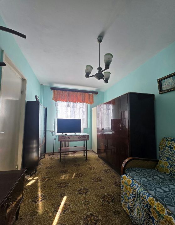 Apartament 3 camere situat in Zona KM 4-5 – fotografia 5 din 8