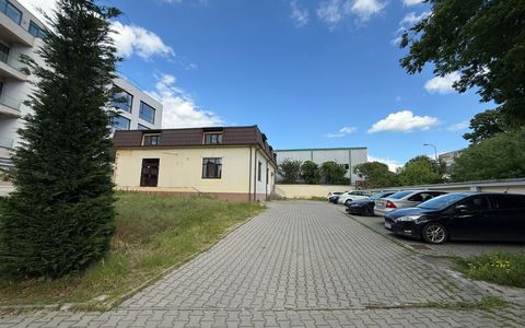 Casa, D+P+M, 435,16 mp, Centru, Zona KM 0