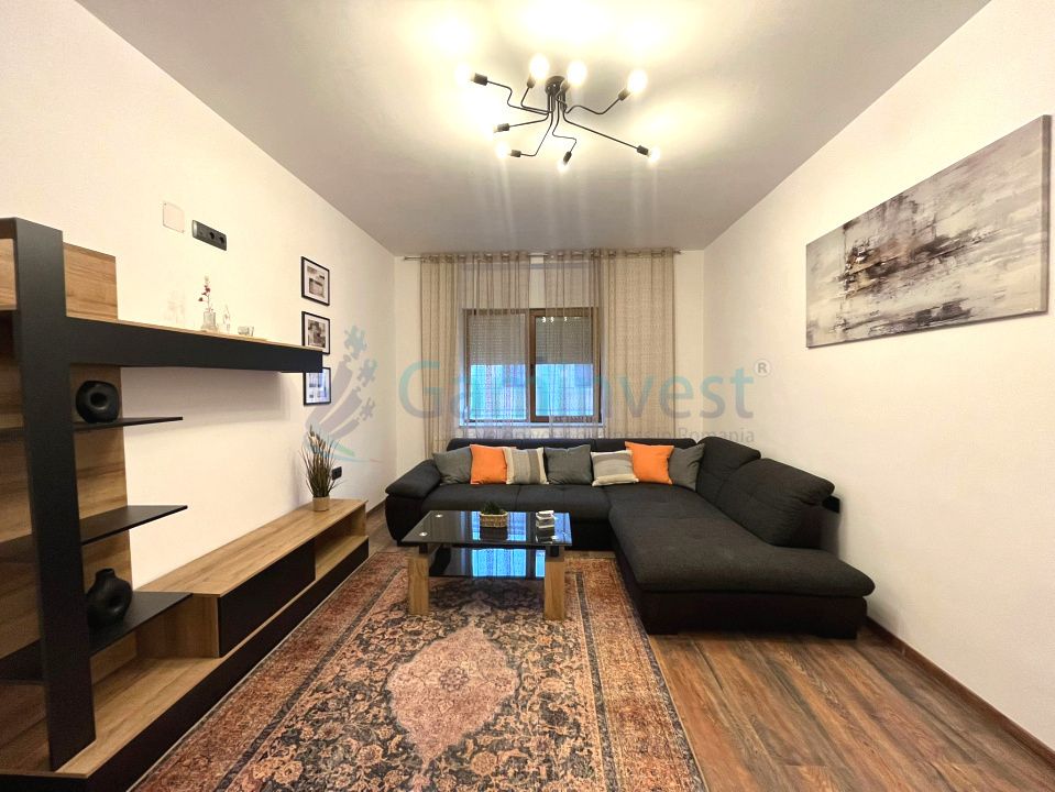 Apartament de inchiriat in Oradea, cu 2 camere in zona ultracentrala – fotografia 2 din 8