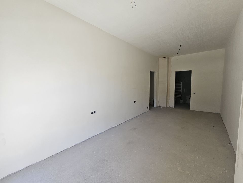 Apartament 3 camere cu potential rezidential si profesional,  Floresti – fotografia 8 din 13