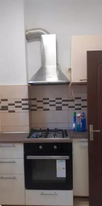 Vand apartament spațios 3 camere în centrul București – fotografia 3 din 4