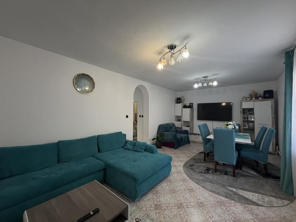Casa individuala 5 camere, 173mp utili, 1159mp teren in Utvin – fotografia 2 din 22