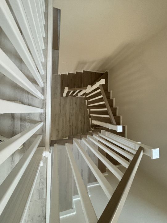 Casa 5 camere, 142mp, 300mp teren, despartita prin GARAJ in Giroc – fotografia 5 din 16