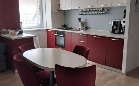 Apartament 3 camere , 57 mp , mobilat-utilat, etaj 1,  Razoare Floresti!